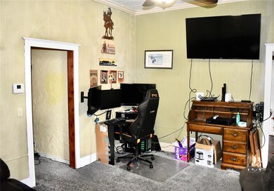 1401 Truelove St, Gainesville, TX 76240 - photo 6