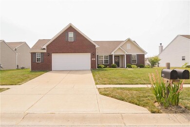 871 Grandiflora Dr, Greenwood, IN 46143 - photo 2