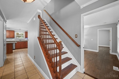 837 Martini Rd, Cincinnati, OH 45233 - photo 3