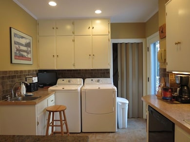 6 Dalton St, Waterville, ME 04901 - photo 5