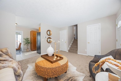 9-web-or-mls-3311 Sundale Rd-9
