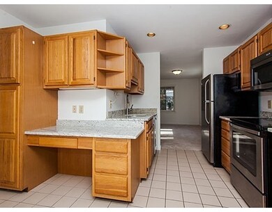 501 Lexington St unit 58, Waltham, MA 02452 - photo 3