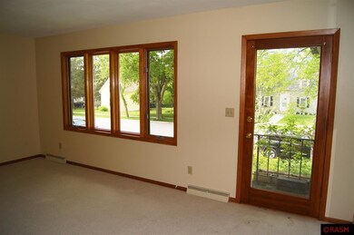 419 S Franklin St, New Ulm, MN 56073 - photo 6