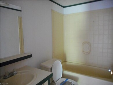 215 Long Acre Rd, Siler City, NC 27344 - photo 5