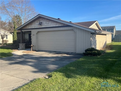 917 Wesley Ave, Bryan, OH 43506 - photo 2