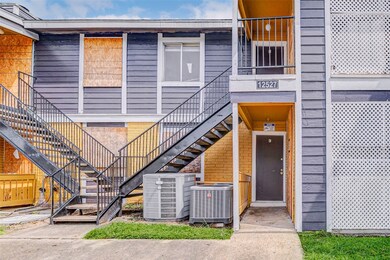 12527 Ashford Meadow Dr unit A, Houston, TX 77082 - photo 2