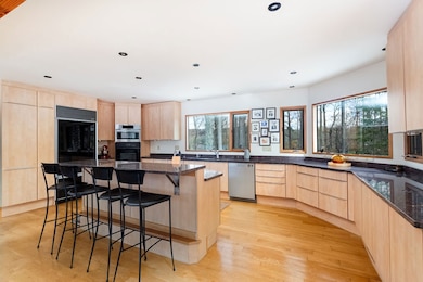 7 Craigmoor Rd S, Ridgefield, CT 06877 - photo 6