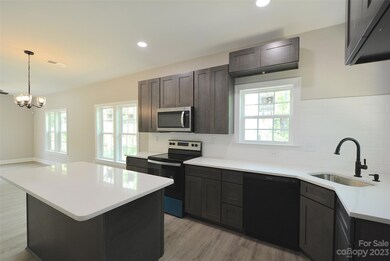 1127 4th St, Statesville, NC 28677 - photo 7