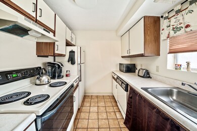 10 Donald St unit 4, Weymouth, MA 02188 - photo 6