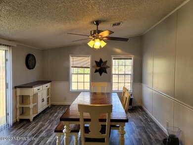 2541 sm dining