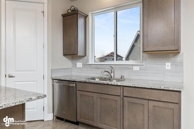 22-Kitchen 20201120-DW-1415