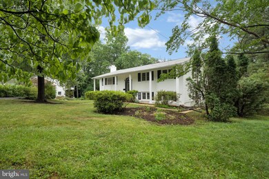 4304 Hillyer St, Fairfax, VA 22032 - photo 3