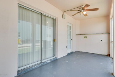 Spacious Screened in Balcony