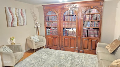 9 Gibbs Ct unit 201, Monsey, NY 10952 - photo 4