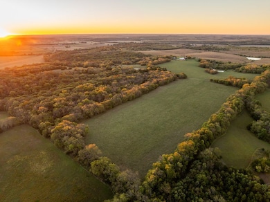 2990 170th St, Valley Falls, KS 66088 - photo 3