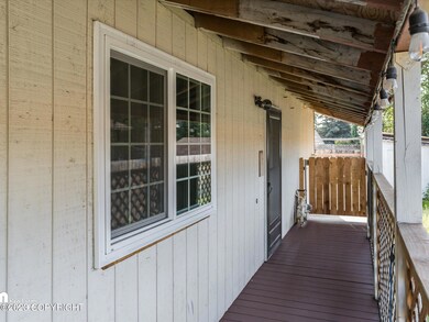 02-Front Exterior_ELI09549