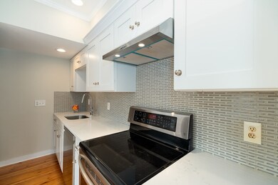 2 Court St unit 3, Newburyport, MA 01950 - photo 6