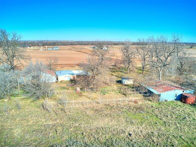 37106 Lake Rd, Shawnee, OK 74801 - photo 5