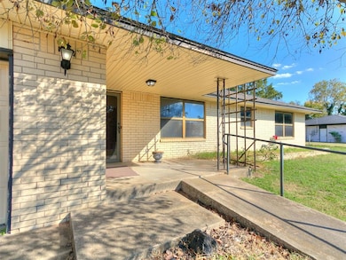 19901 Prairieview Rd, Tecumseh, OK 74873 - photo 2