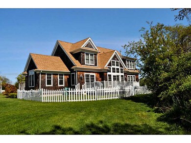 197 Gossets Turn Dr, Middletown, RI 02842 - photo 3