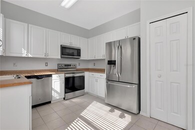 34902 Teeview Ln, Zephyrhills, FL 33541 - photo 5