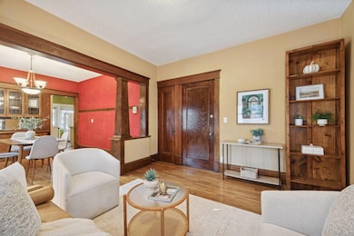 988 Dayton Ave unit 1, Saint Paul, MN 55104 - photo 3