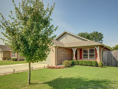 9034 S 253rd East Ave, Broken Arrow, OK 74014 - photo 2