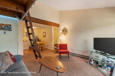 Living room 3