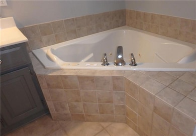 14064 W 147th St, Olathe, KS 66062 - photo 7