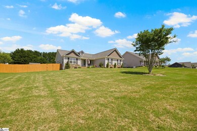 327 Terra Plains Dr, Greer, SC 29651 - photo 3