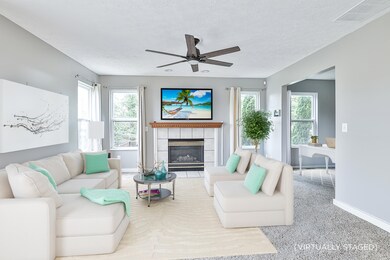 FamilyRoom_Photo8_VirtStaged