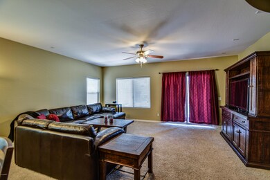 family room 2