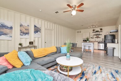 3622 Lehall St unit B, Houston, TX 77021 - photo 3