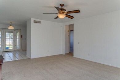 Photo Living Room 1