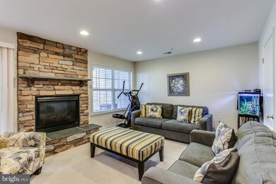 9117 Marlove Oaks Ln, Owings Mills, MD 21117 - photo 7