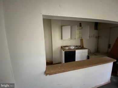 5301 Maple Ave, Baltimore, MD 21215 - photo 3