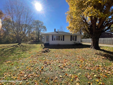 219 Mcfarland Ave, Mount Washington, KY 40047 - photo 5