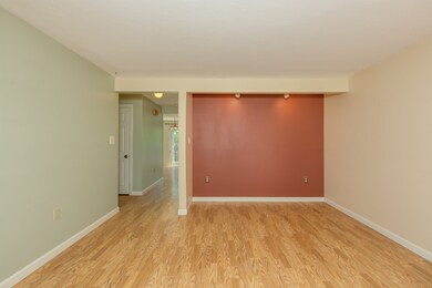 352 Circle Rd unit K003, Manchester, NH 03103 - photo 6