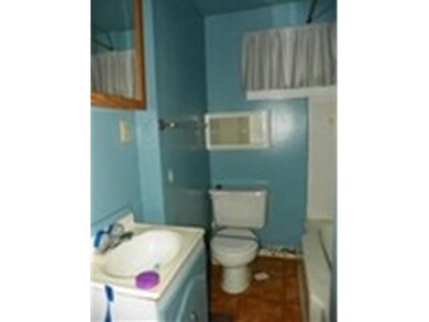 166 Grant Ave, Vandergrift, PA 15690 - photo 4