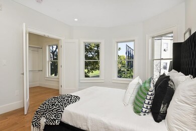 827 E 2nd St unit 2, Boston, MA 02127 - photo 7