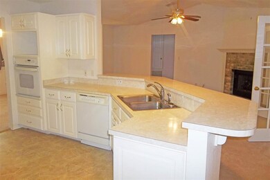 1791 Tillman Ln, Pensacola, FL 32526 - photo 5