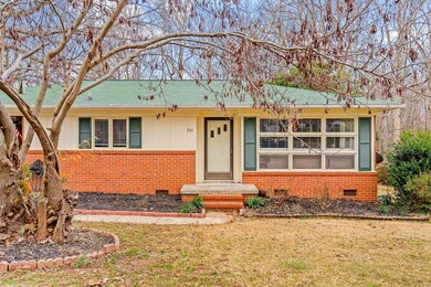 501 W 8th St, Siler City, NC 27344 - photo 2