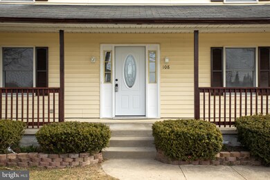 108 Honey Creek Cir, Stephens City, VA 22655 - photo 2