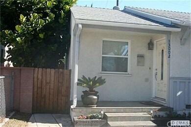 Cute Tiled Porch... Newer front door & Dual Pane W