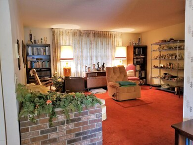 7030 Bakersfield Dr, Jacksonville, FL 32210 - photo 4