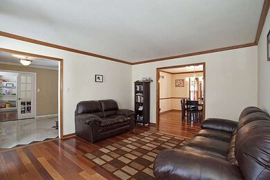 2028 Mustang Dr, Naperville, IL 60565 - photo 3