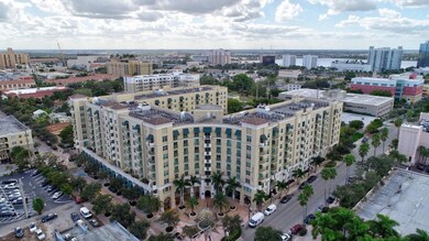 610 Clematis St unit 304, West Palm Beach, FL 33401 - photo 3