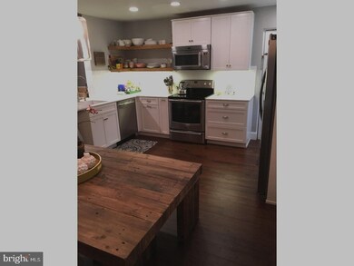 42 Conshohocken State Rd unit 4B, Bala Cynwyd, PA 19004 - photo 3