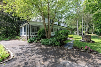 69 Whippoorwill Rd, Armonk, NY 10504 - photo 3