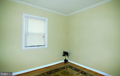 905 Mentor Ave, Capitol Heights, MD 20743 - photo 5